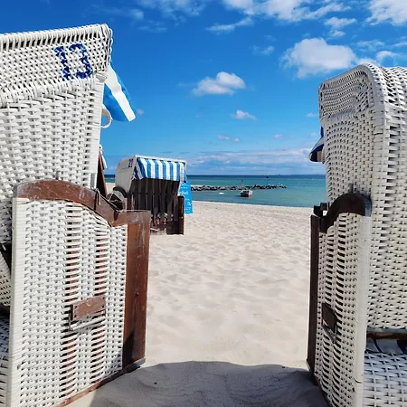 Mit Meerblick Und Terrasse - Nur 50 Meter Zum - Inklusive Eigenem Parkplatz Und Fahrradunterstellplatz *