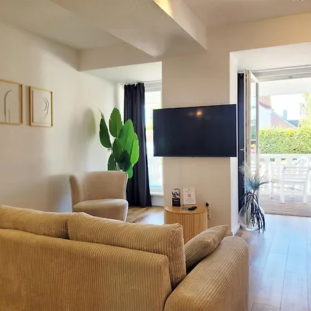 Διαμέρισμα Mit Meerblick Und Terrasse - Nur 50 Meter Zum - Inklusive Eigenem Parkplatz Und Fahrradunterstellplatz Sierksdorf