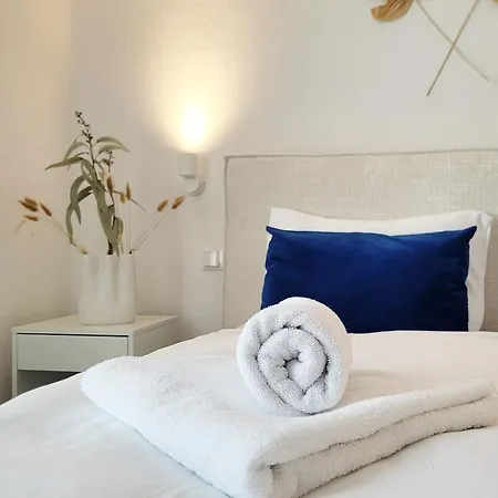 Mit Meerblick Und Terrasse - Nur 50 Meter Zum - Inklusive Eigenem Parkplatz Und Fahrradunterstellplatz *